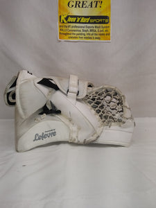 Used CCM P2.9 Reg (Lt Hand) Sz Sr White Ice Hockey Goalie Catcher