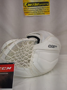 New CCM AXIS 2.9 Reg (Lt Hand) Sz Sr White Ice Hockey Goalie Catcher