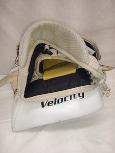 Used Vaughn Velocity V6 2000 Pro Full Rt (Rt Hand) Sz Sr White Goalie Catcher