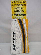 Used CCM 3Xtreme Flex Pro Size Sr Reg (Rt Hand) Yellow Hockey Goalie Blocker