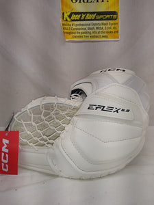 New CCM EFLEX 6.9 Reg (Lt Hand) Sz Sr White Ice Hockey Goalie Catcher