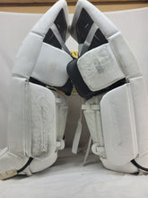 Used Bauer Reactor 4000 Size 32" + 1 White Black Goalie Goalie Leg Pads