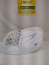 New Bauer Vapor X5 Pro Reg (Lt Hand) Sz Int White Hockey Goalie Goalie Catcher