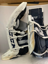 Used CCM Extreme Flex 860 Size 35"+2 White-Navy Ice Hockey Goalie Leg Pads