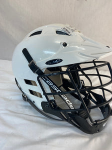 Used Cascade CLH2 Size XXS White Lacrosse Mens Helmet